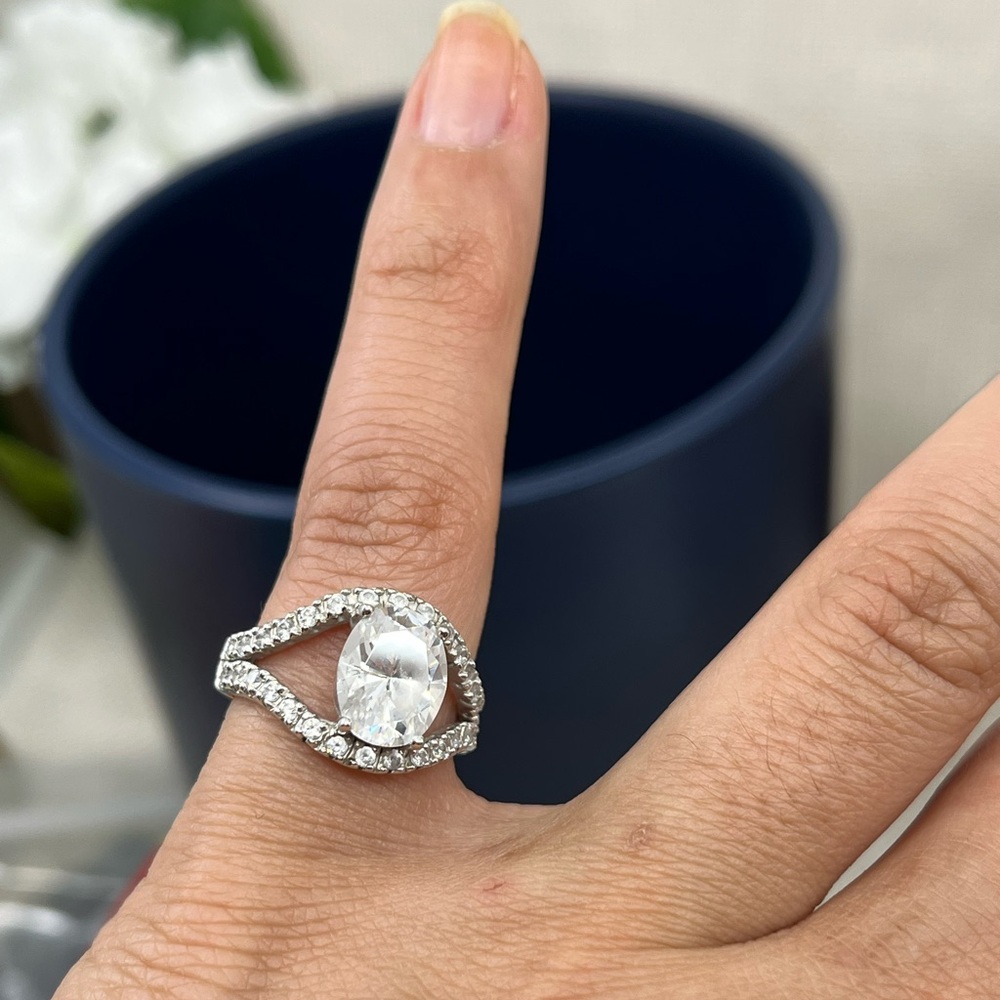 Vintage 925 Sterling Silver Oval Cut CZ Statement Ring – Size 6 - Picture 14 of 17